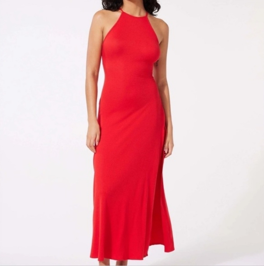 NWT SAVAGE X FENTY SLIP‎